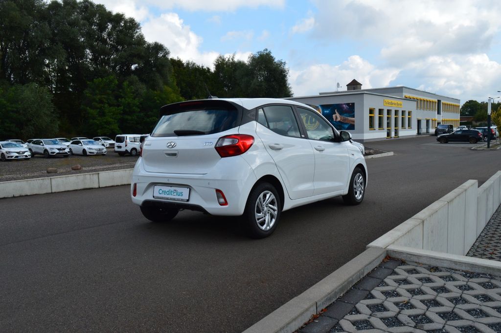 Hyundai i10 2021 г. Белый, пробег 38500 км