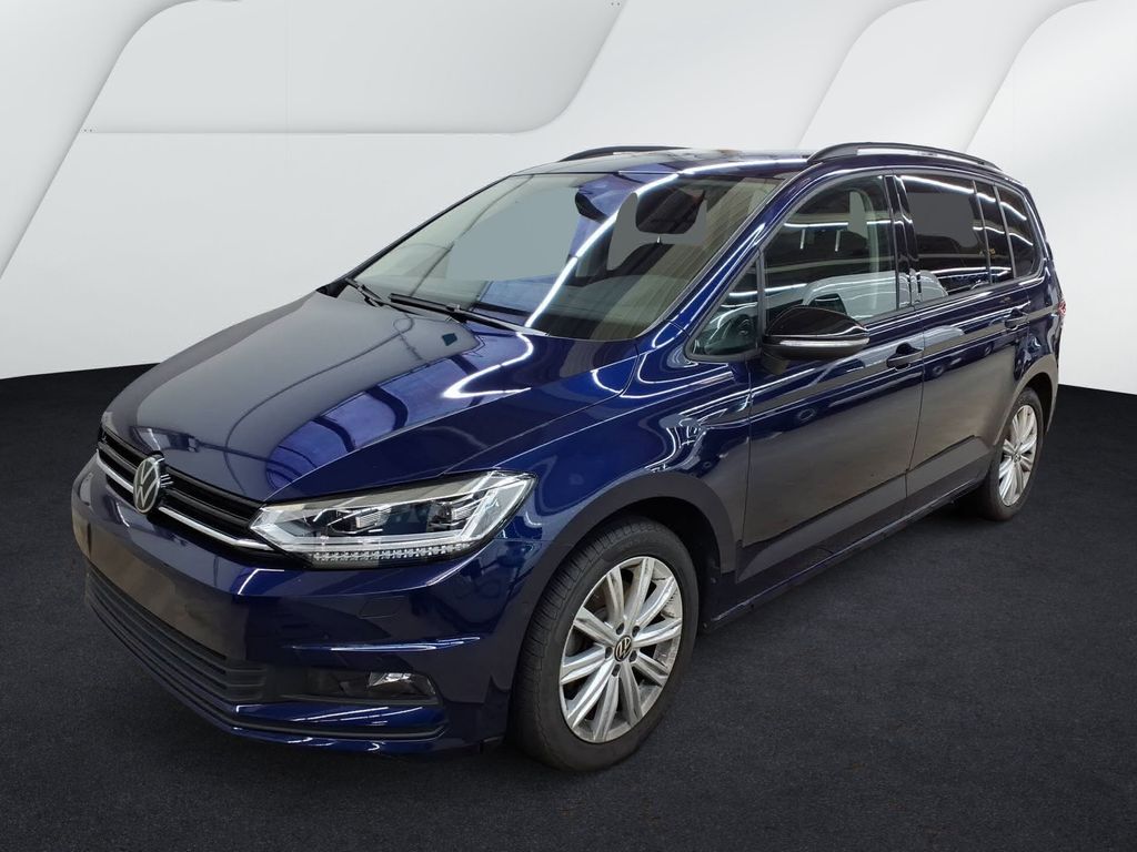 Volkswagen Touran 2026 г. Синий, пробег 28200 км