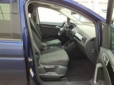 Volkswagen Touran 2026 г. Синий, пробег 28200 км