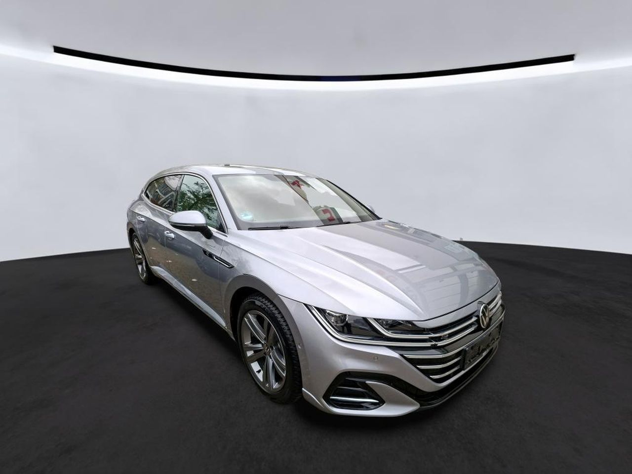Volkswagen Arteon 2024 г. Серебристый, пробег 30279 км