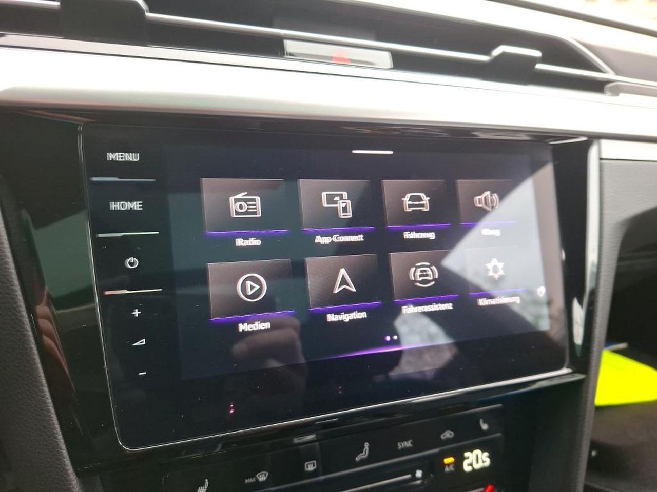Volkswagen Arteon 2024 г. Серебристый, пробег 30279 км