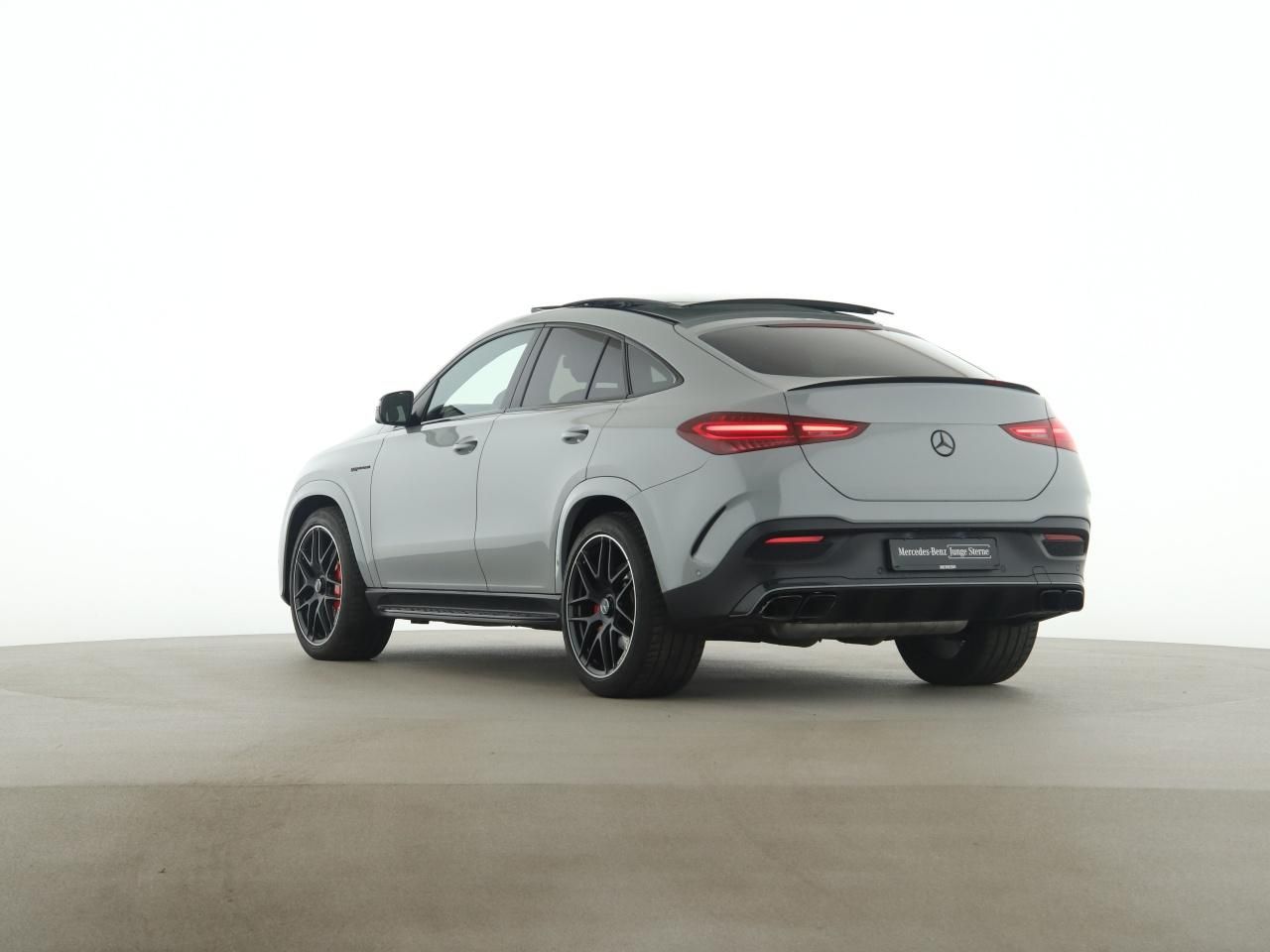 Mercedes-Benz GLE 63 AMG 2024 г. Серый, пробег 18900 км