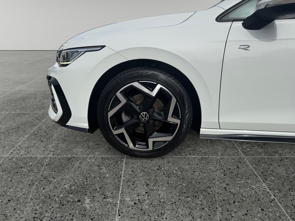 Volkswagen Golf 2025 г. Белый, пробег 58500 км