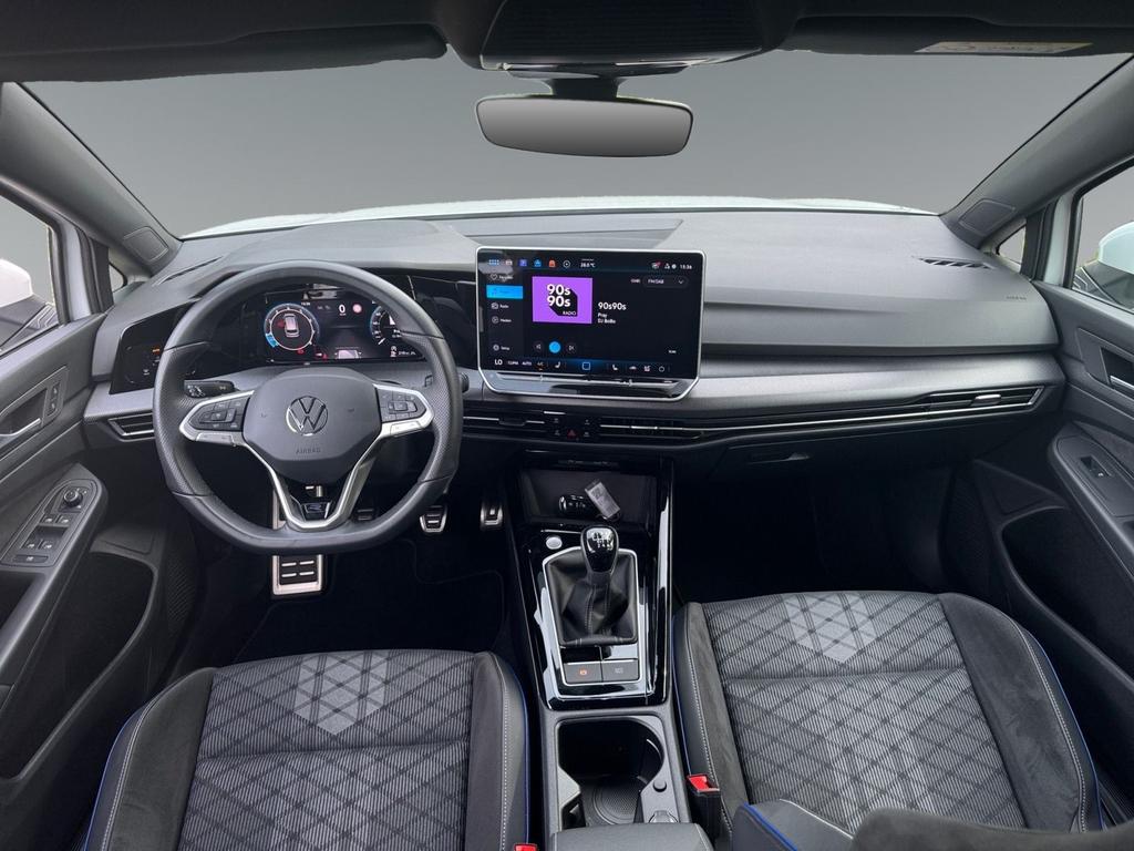 Volkswagen Golf 2025 г. Белый, пробег 58500 км