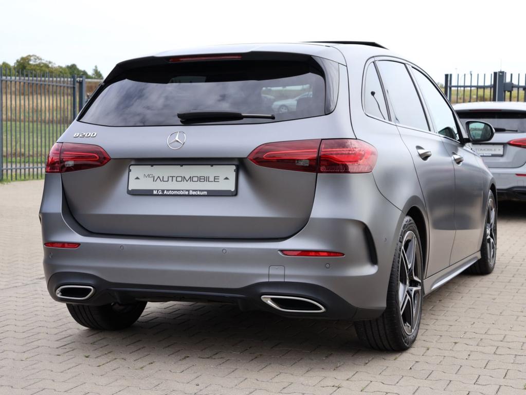 Mercedes-Benz B 200 2024 г. Серый, пробег 29900 км