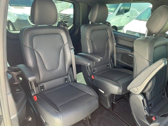 Mercedes-Benz V 300 2023 г. Серый, пробег 59178 км
