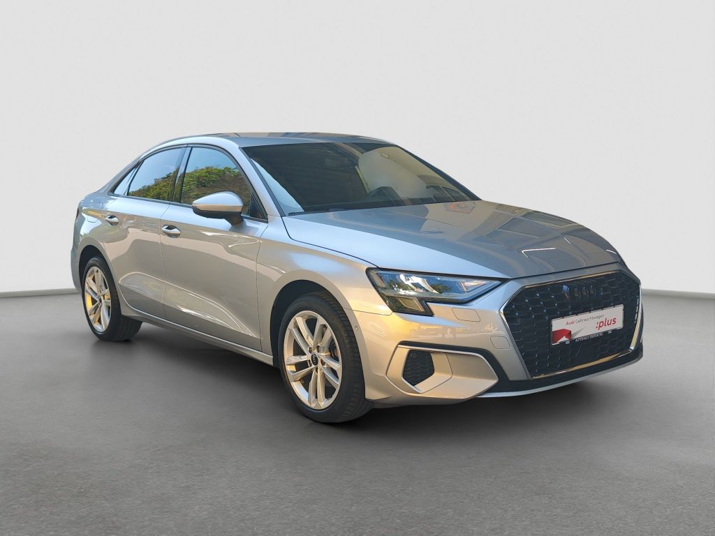 Audi A3 2022 г. Серебристый, пробег 42600 км