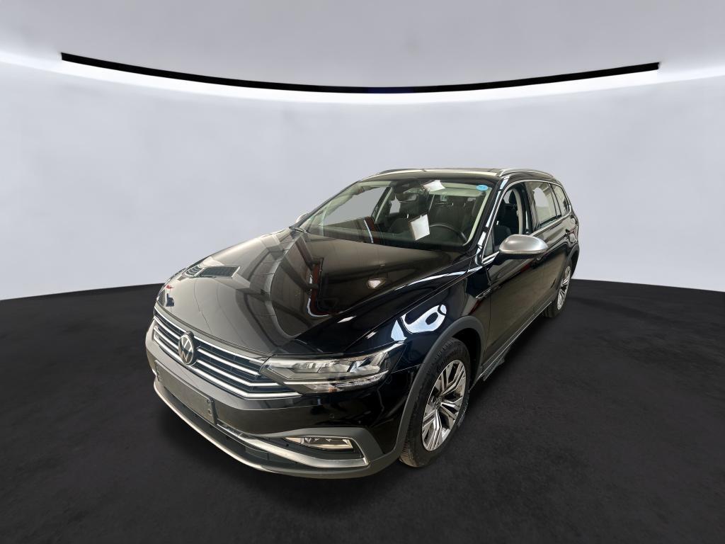 Volkswagen PASSAT VARIANT 2023 г. Чёрный, пробег 46853 км