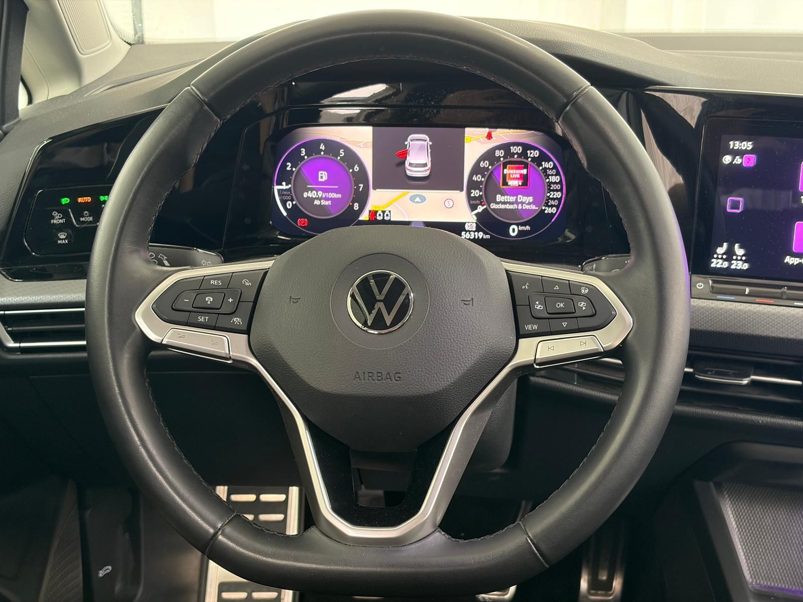 Volkswagen Golf 2023 г. Серебристый, пробег 56325 км