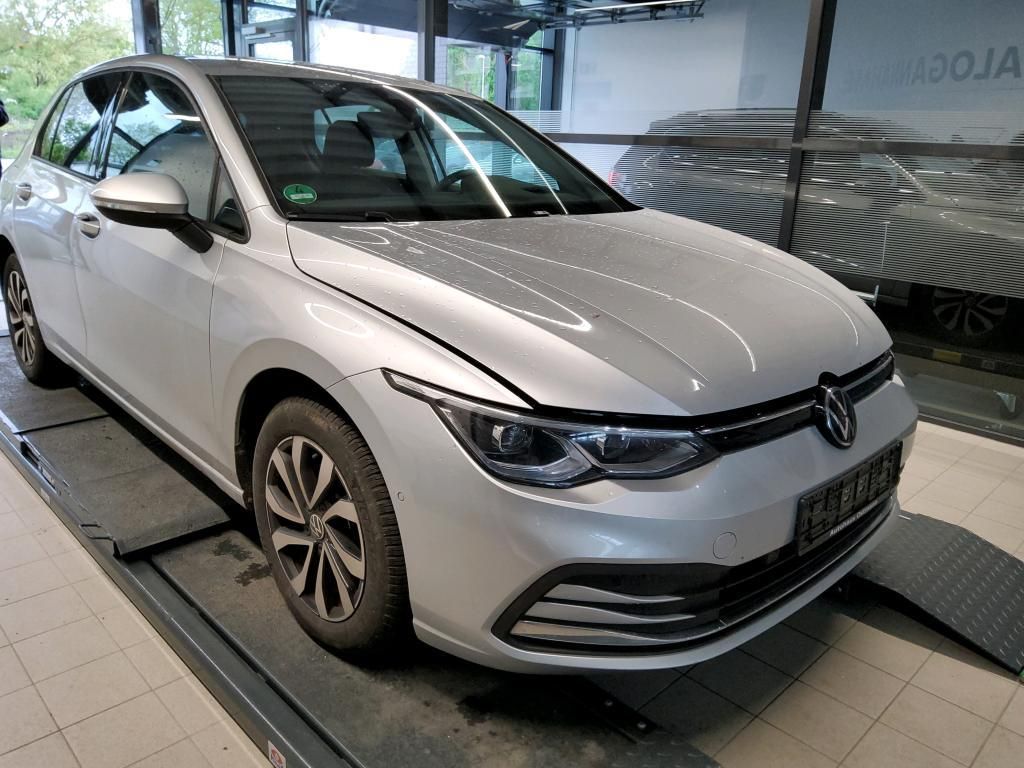 Volkswagen Golf 2023 г. Серебристый, пробег 56315 км