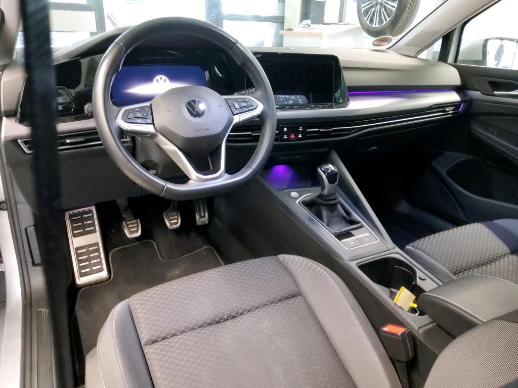 Volkswagen Golf 2023 г. Серебристый, пробег 56315 км