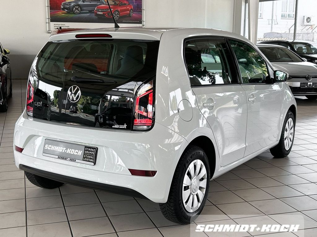 Volkswagen up! 2022 г. Белый, пробег 59131 км