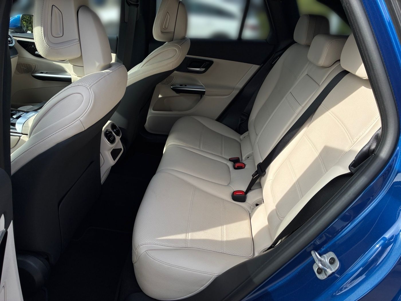 Mercedes-Benz GLC 220 2025 г. Синий, пробег 43756 км