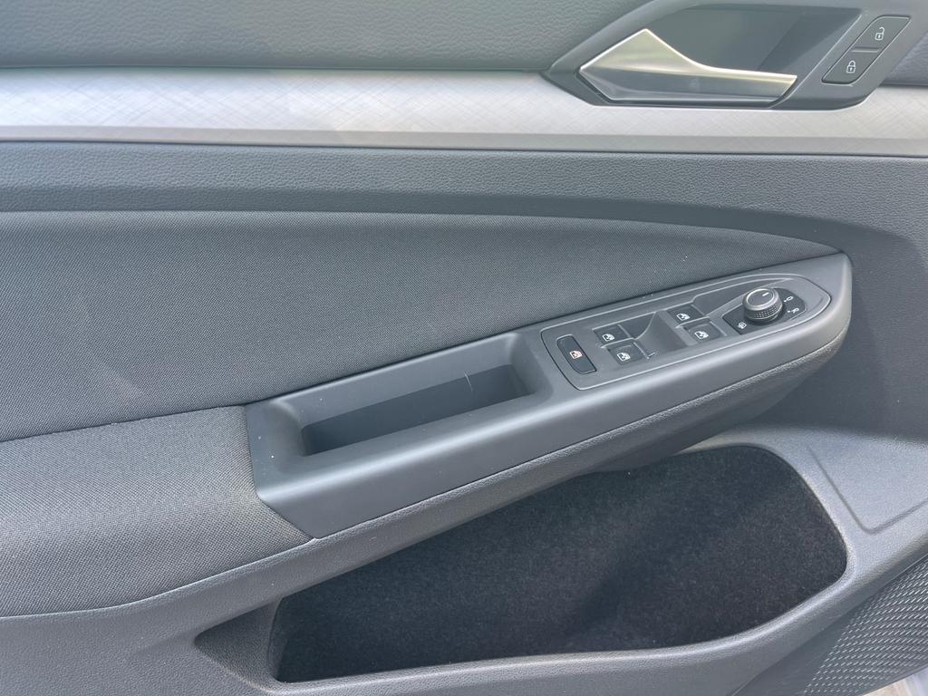Volkswagen Golf 2022 г. Серый, пробег 46810 км