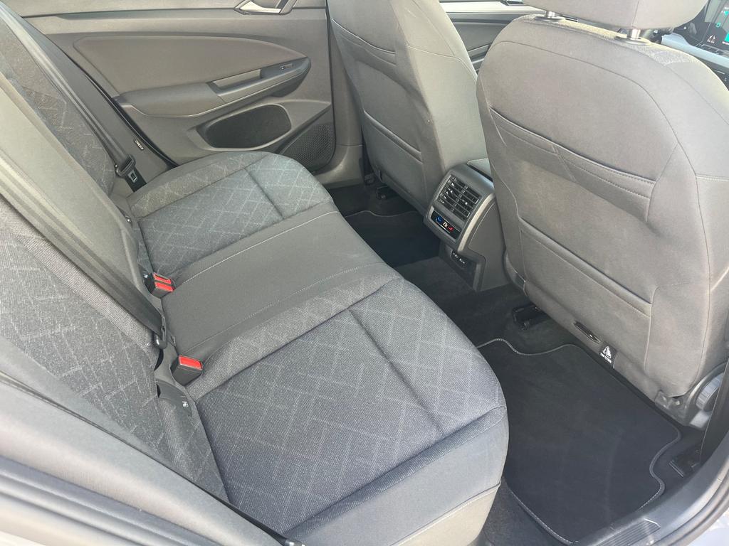 Volkswagen Golf 2022 г. Серый, пробег 46810 км