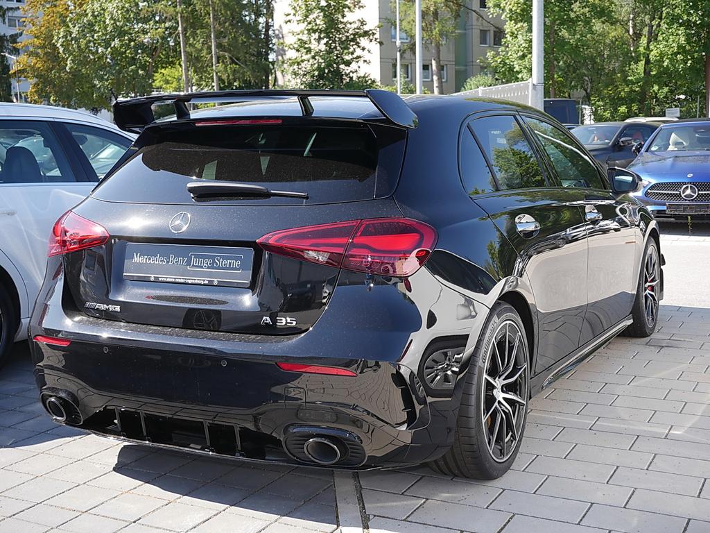 Mercedes-Benz State Glow 2025 г. Чёрный, пробег 32604 км