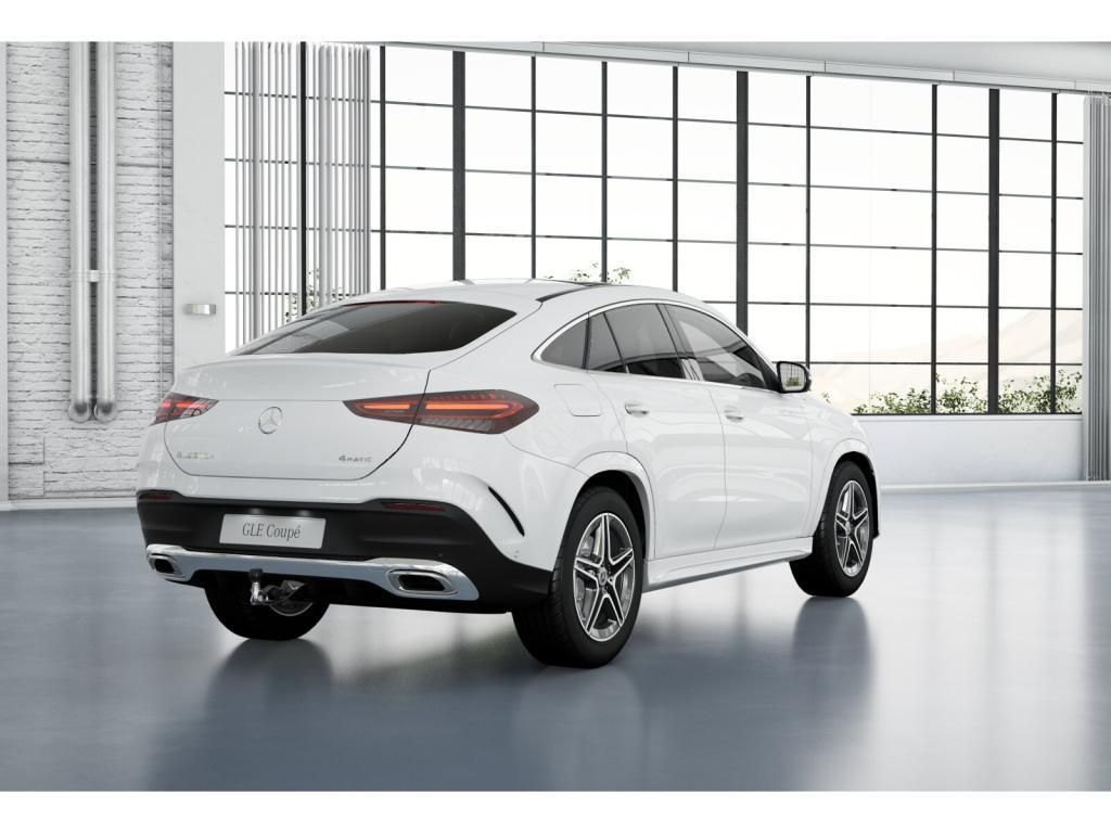 Mercedes-Benz GLE 300 2025 г. Белый, пробег 48256 км