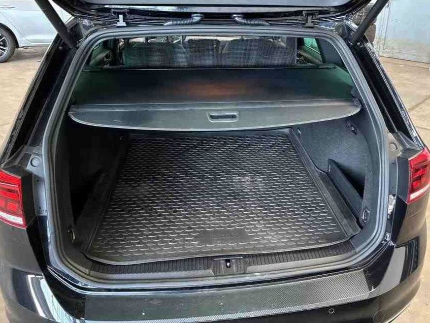 Volkswagen Passat 2023 г. Чёрный, пробег 44126 км