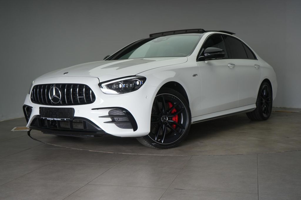 Mercedes-Benz E 53 AMG 2023 г. Белый, пробег 57000 км