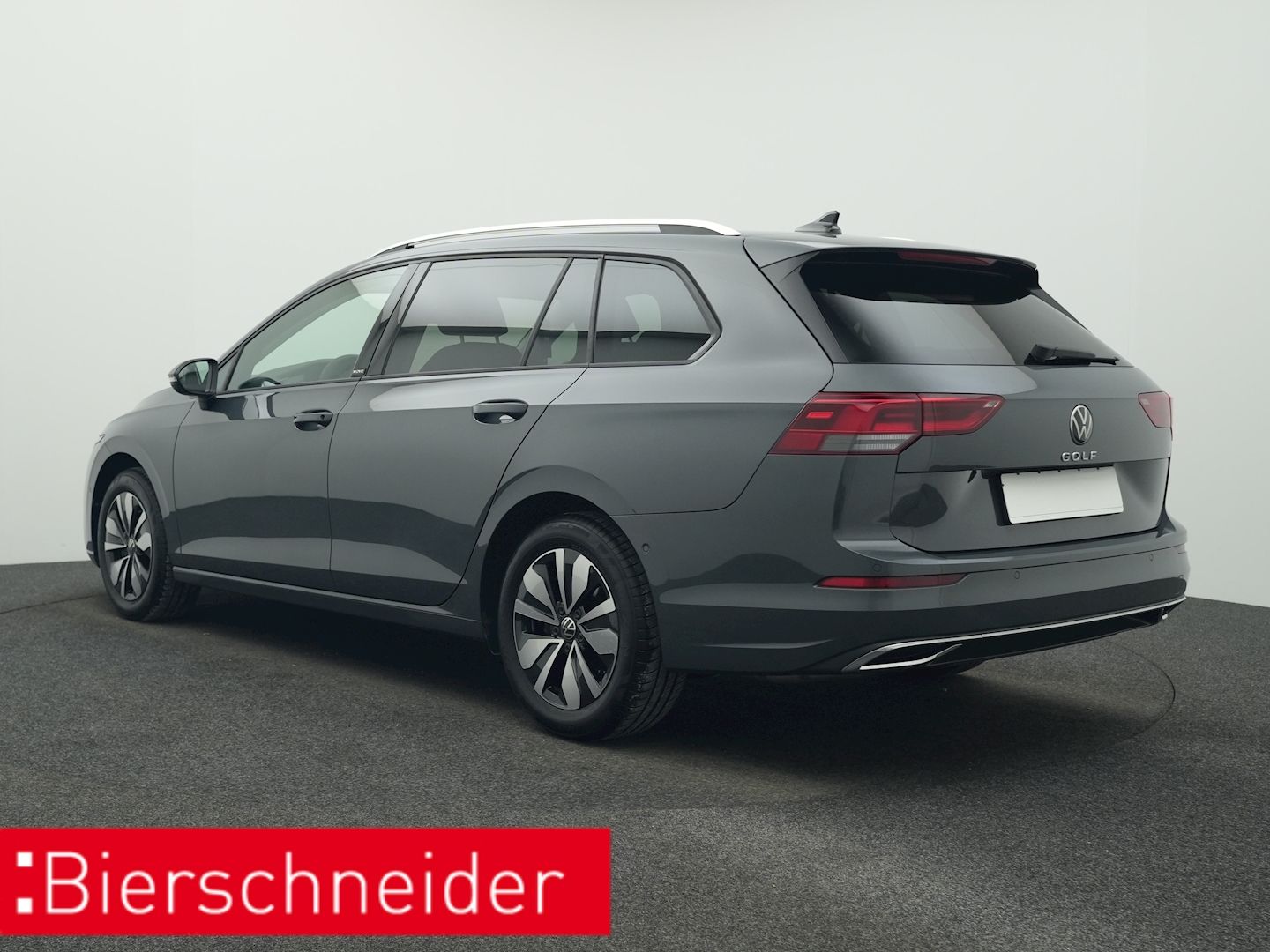 Volkswagen Golf 2024 г. Серый, пробег 39500 км