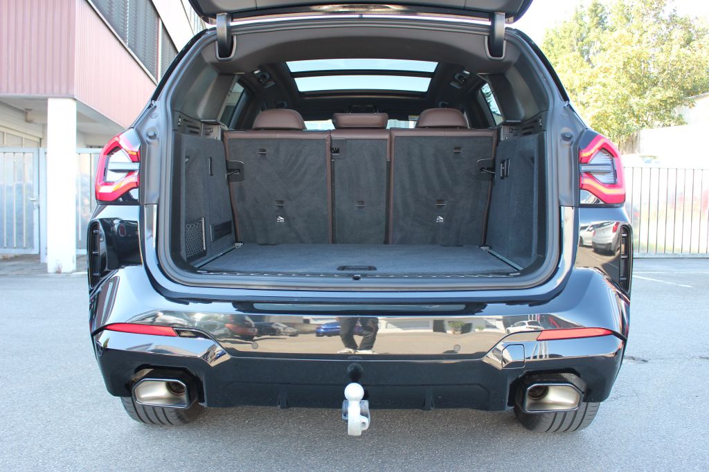 BMW X3 2023 г. Чёрный, пробег 56890 км