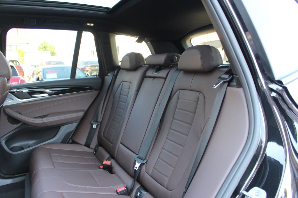 BMW X3 2023 г. Чёрный, пробег 56890 км