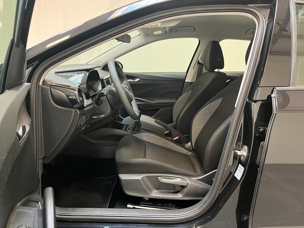 Skoda Fabia 2022 г. Чёрный, пробег 39456 км