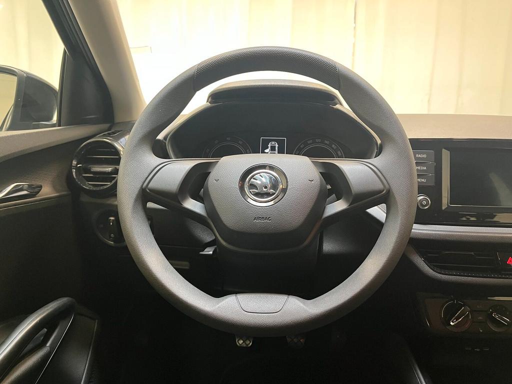 Skoda Fabia 2022 г. Чёрный, пробег 39456 км