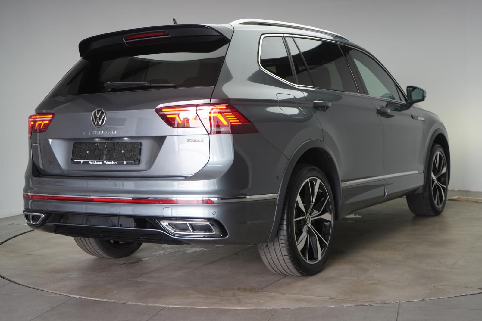 Volkswagen TIGUAN ALLSPACE 2023 г. Серый, пробег 57000 км