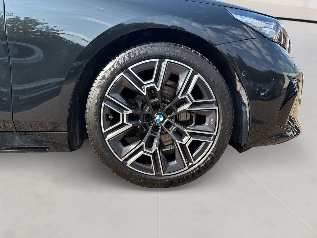 BMW 520 2025 г. Чёрный, пробег 23316 км