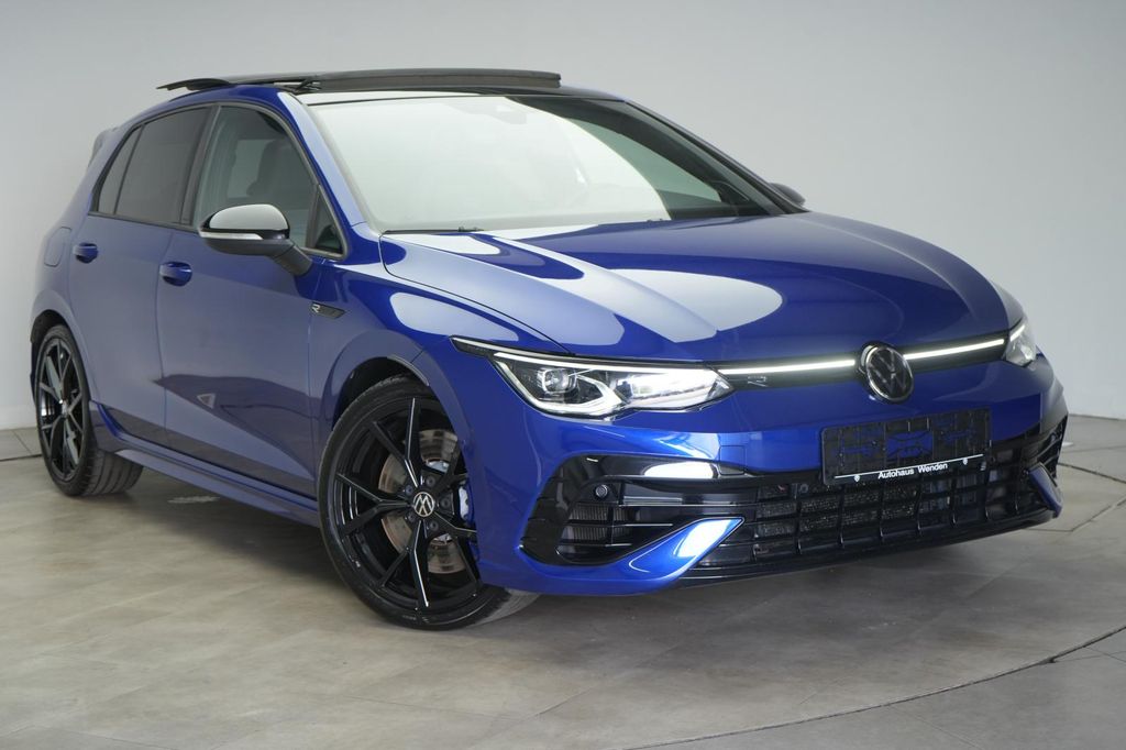 Volkswagen Golf 2023 г. Синий, пробег 44000 км