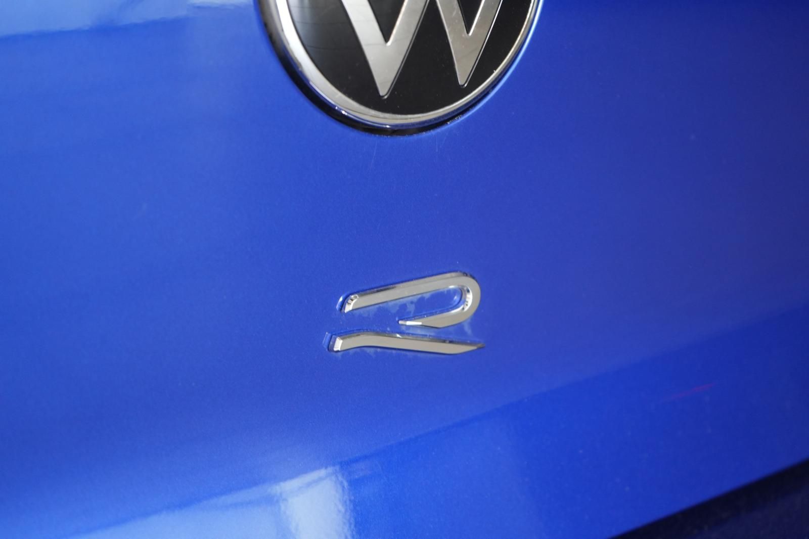 Volkswagen Golf 2023 г. Синий, пробег 44000 км
