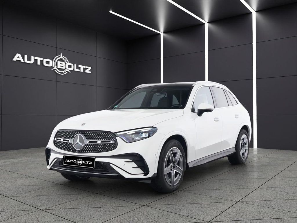 Mercedes-Benz GLC 200 2025 г. Белый, пробег 18800 км