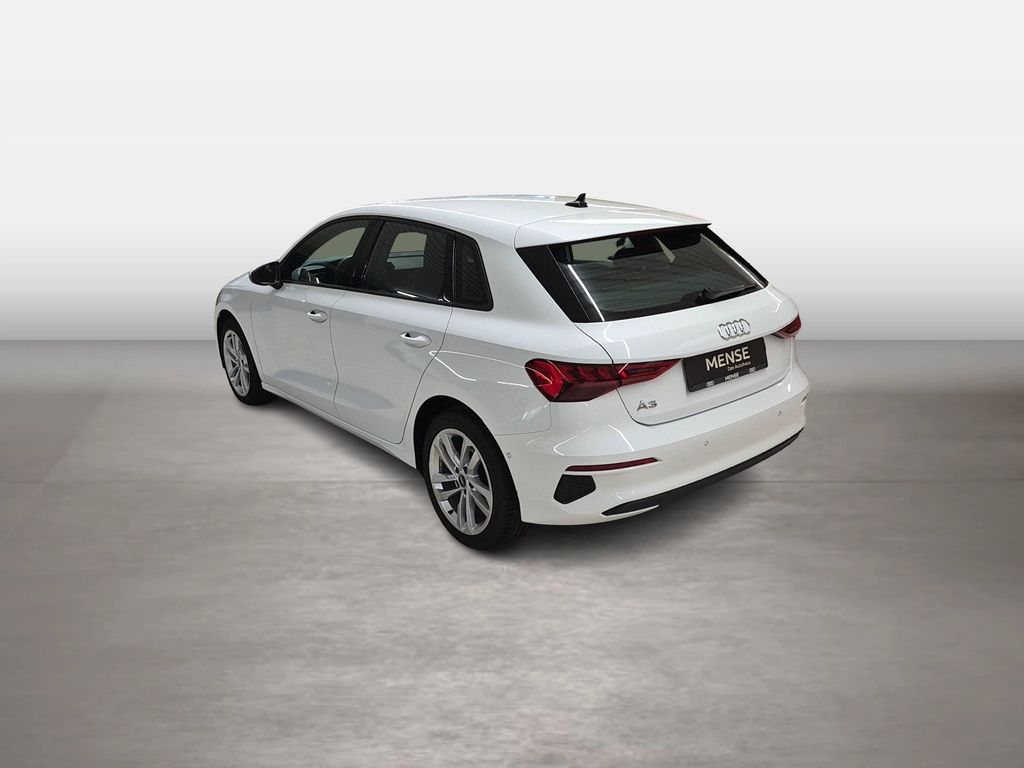 Audi A3 2023 г. Белый, пробег 25583 км