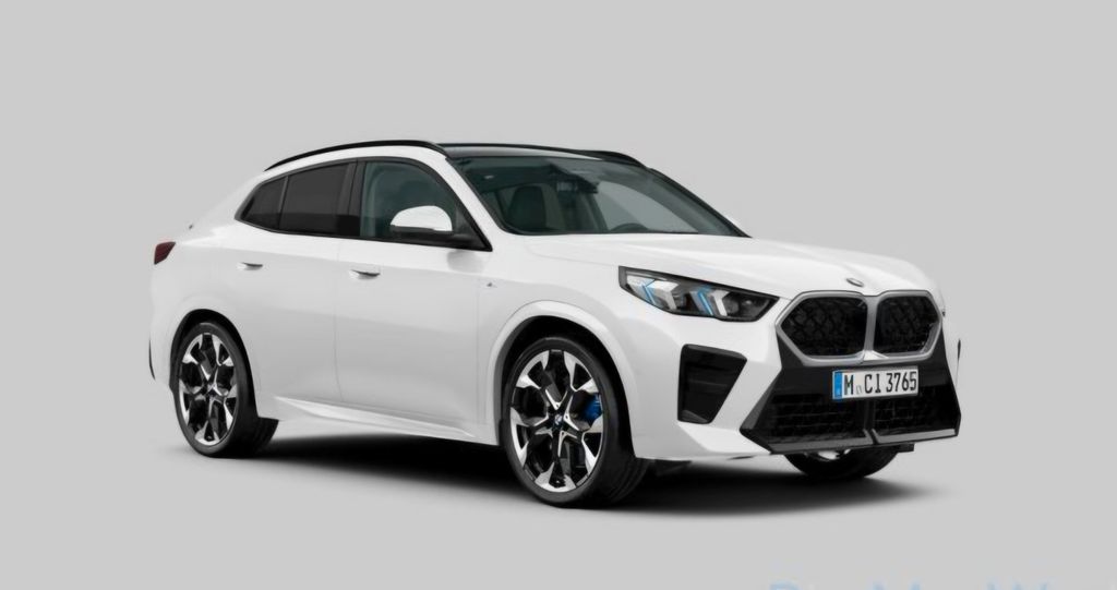 BMW X2 2025 г. Белый, пробег 43300 км
