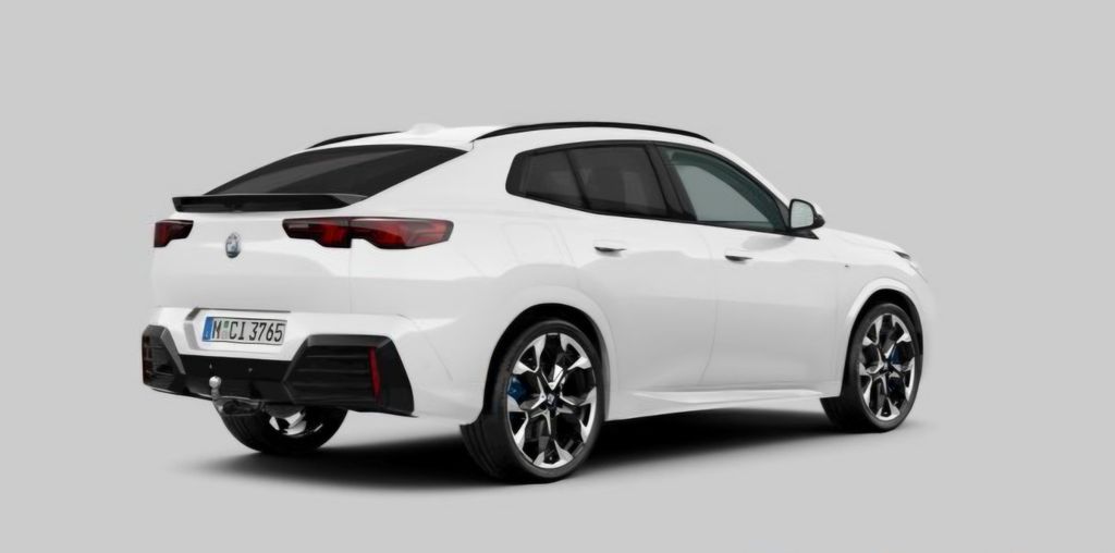 BMW X2 2025 г. Белый, пробег 43300 км