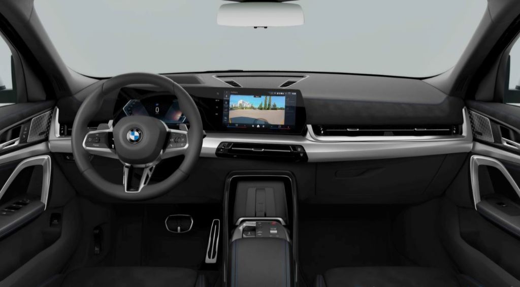 BMW X2 2025 г. Белый, пробег 43300 км