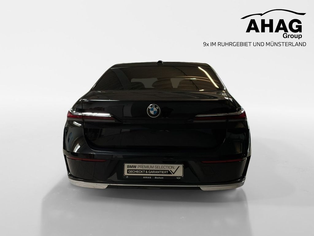 BMW 740 2025 г. Чёрный, пробег 40007 км