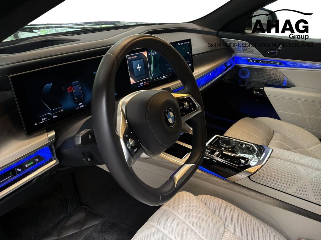 BMW 740 2025 г. Чёрный, пробег 40007 км