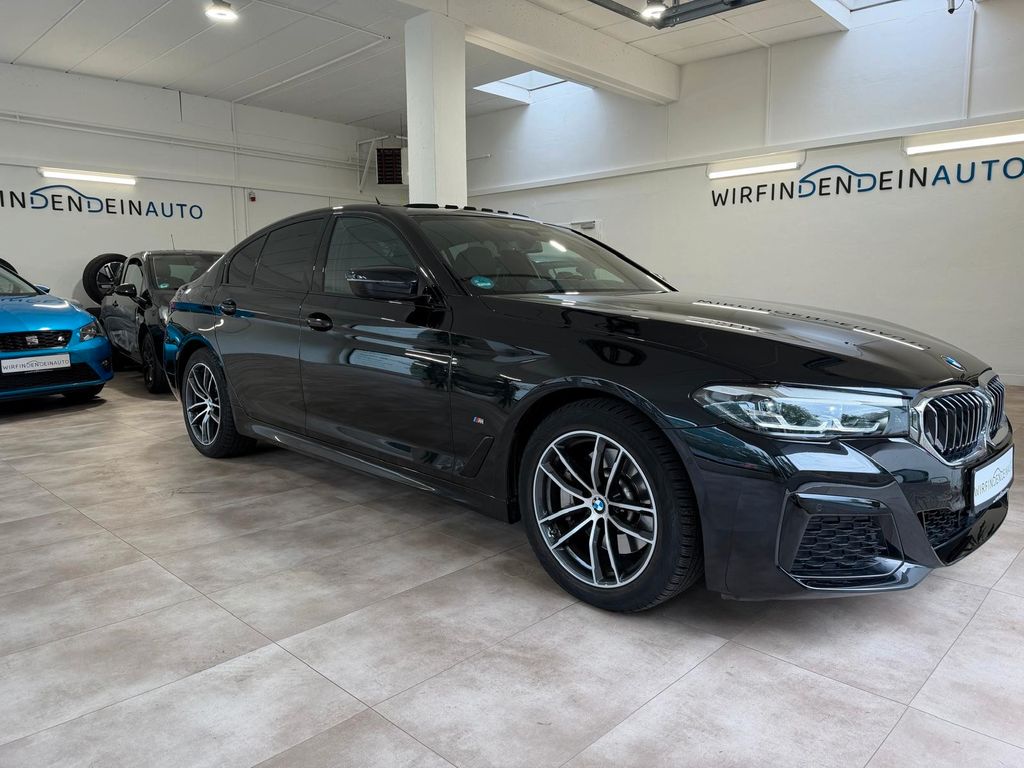 BMW 530 2023 г. Чёрный, пробег 44000 км