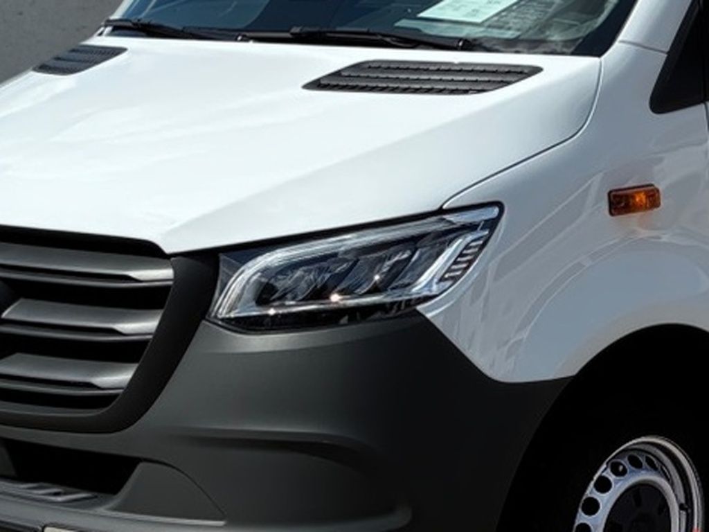Mercedes-Benz SPRINTER 2025 г. Белый, пробег 57476 км