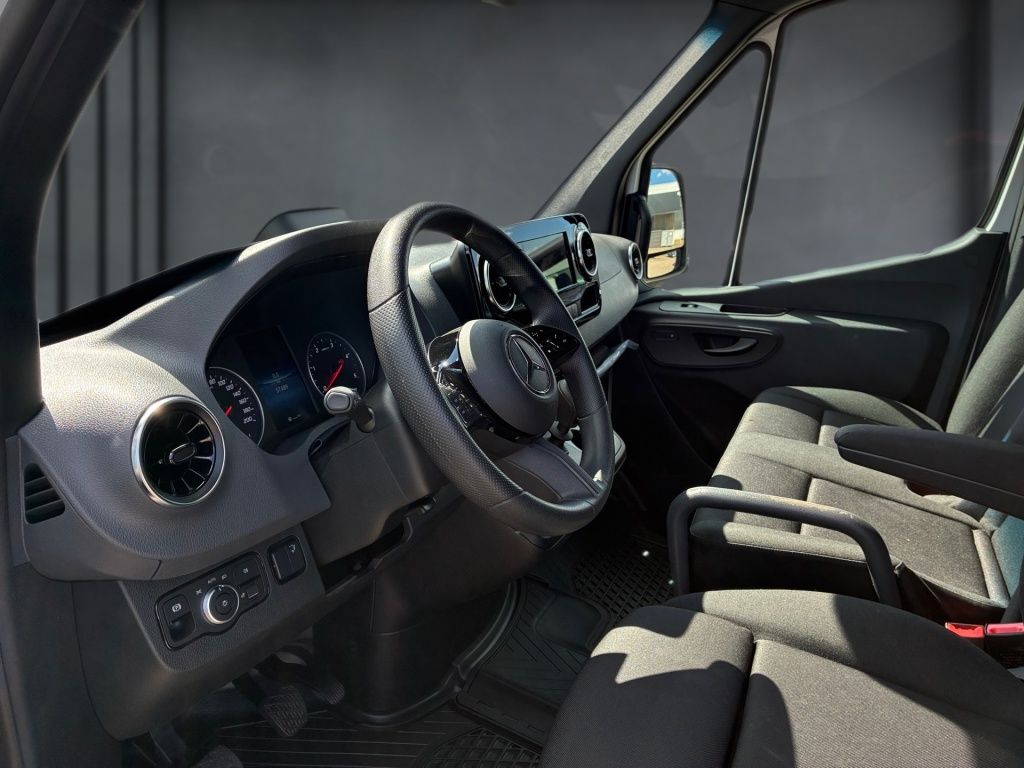Mercedes-Benz SPRINTER 2025 г. Белый, пробег 57476 км