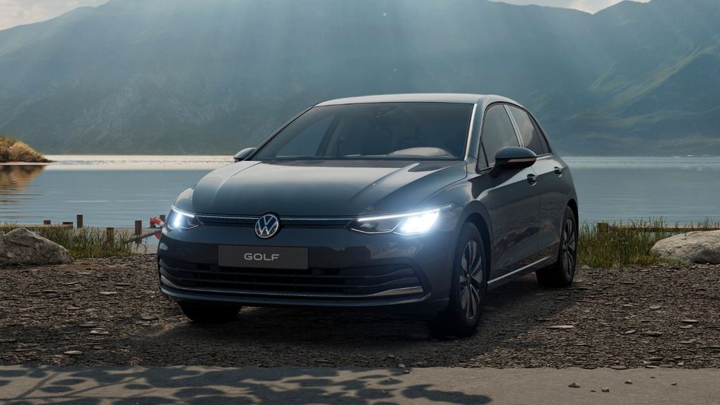 Volkswagen Golf 2024 г. Серый, пробег 18007 км