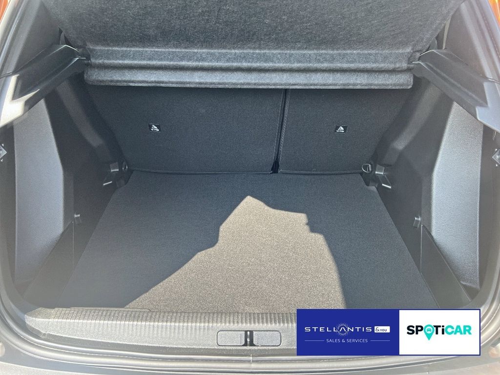 Peugeot 2008 2022 г. Оранжевый, пробег 59188 км