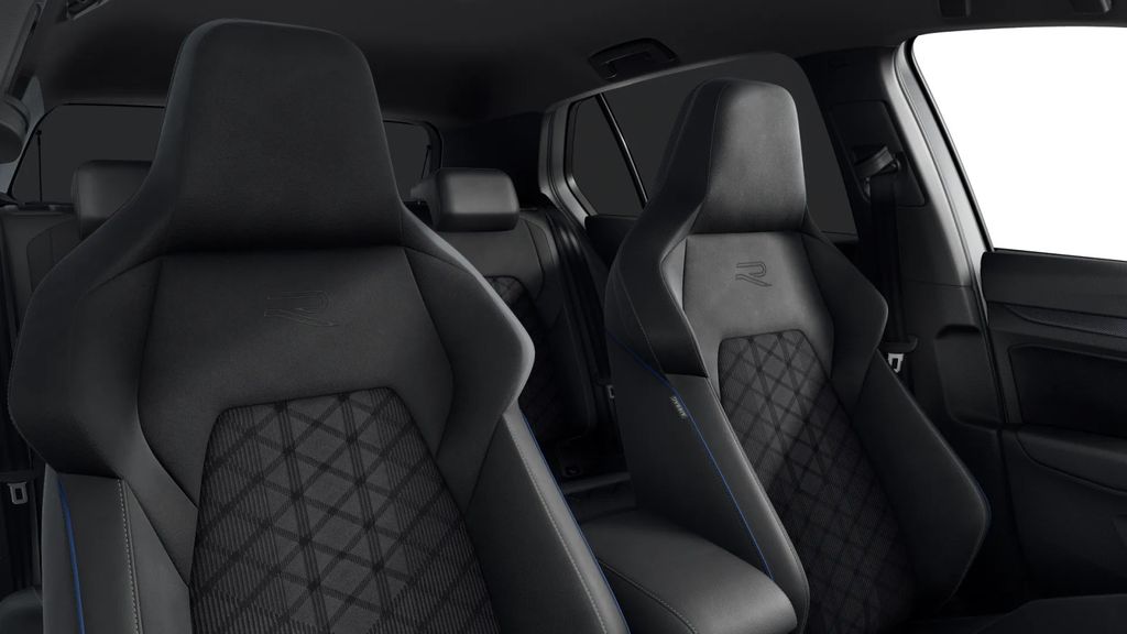 Volkswagen Golf 2025 г. Белый, пробег 10359 км