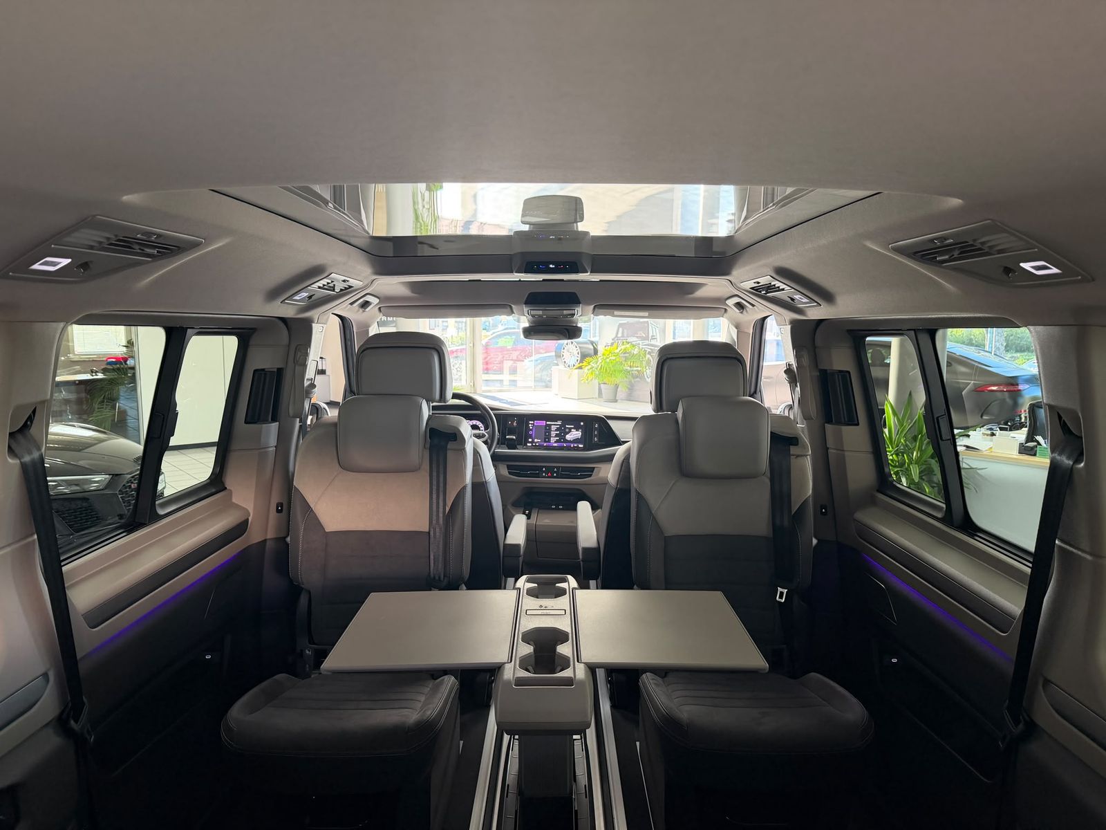 Volkswagen T7 MULTIVAN 2025 г. Серый, пробег 34900 км