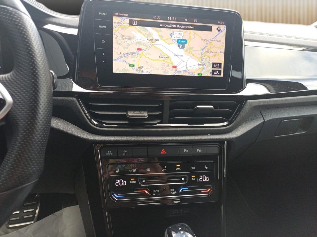Volkswagen T-Roc 2023 г. Белый, пробег 50950 км