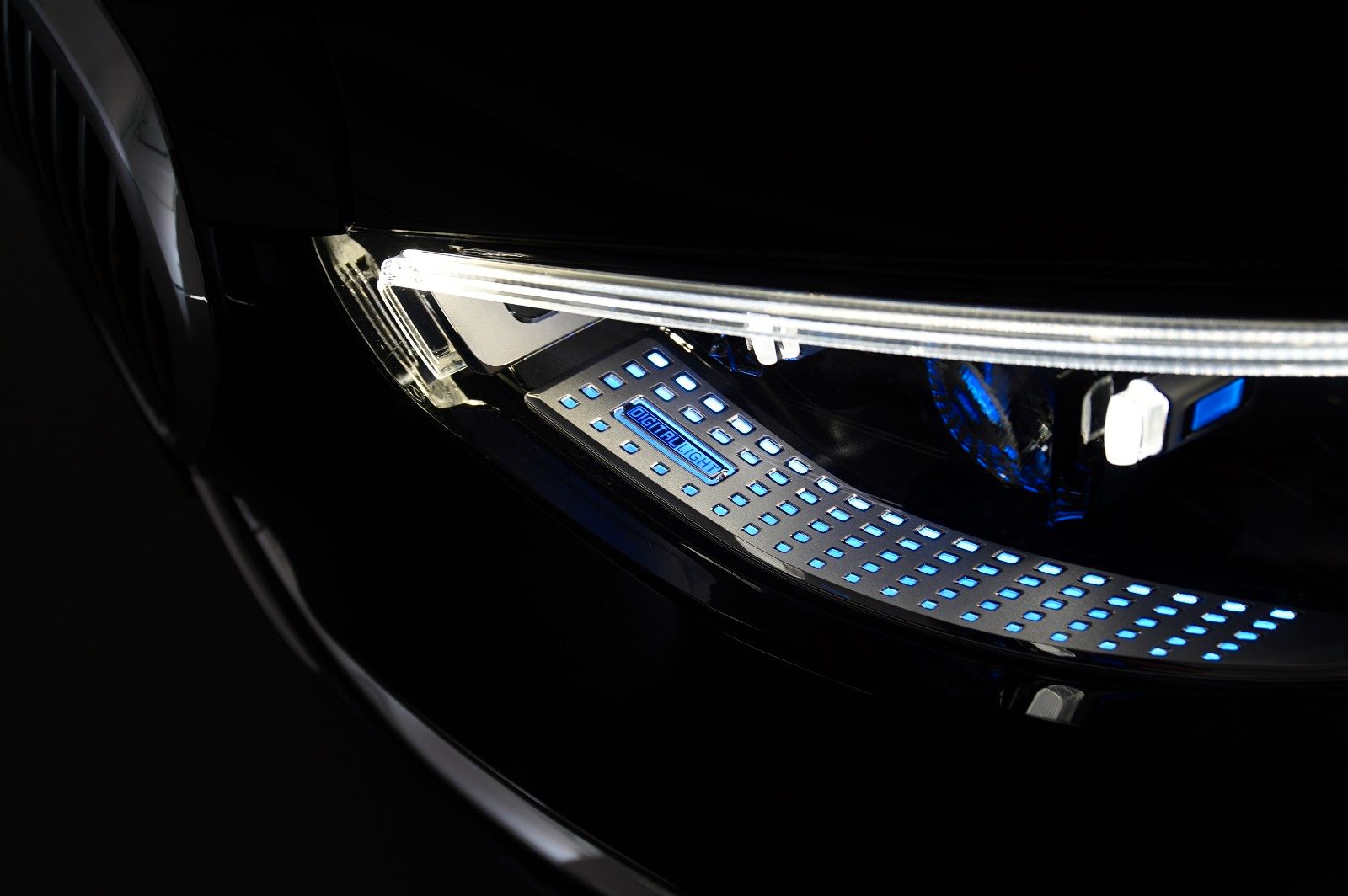 Mercedes-Benz S 580 2025 г. Чёрный, пробег 15900 км