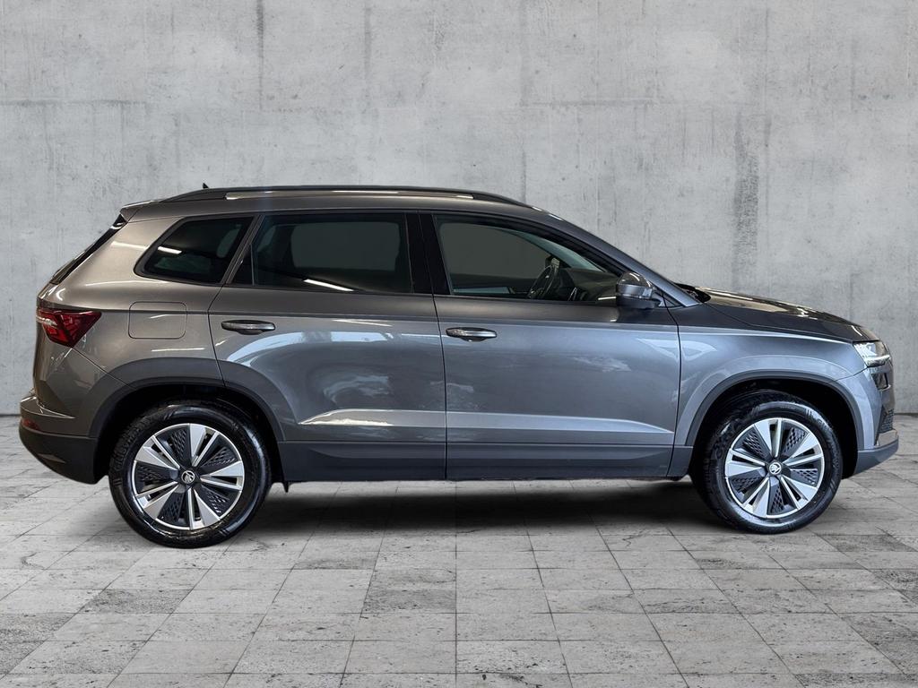 Skoda Karoq 2023 г. Серый, пробег 54212 км