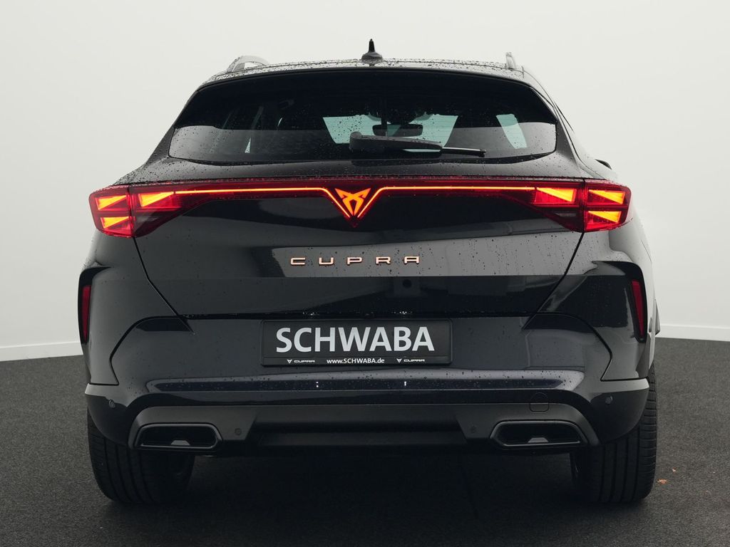 Cupra Formentor 2024 г. Чёрный, пробег 44300 км